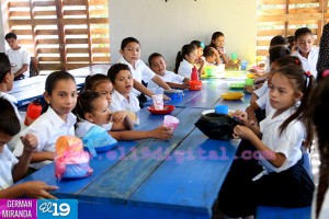 Nicaragua, MERIENDA ESCOLAR EN EL COLEGIO VIRGEN DE CUADALUPE