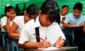 Escuela en el campo, cooperación genuina, Nicaragua