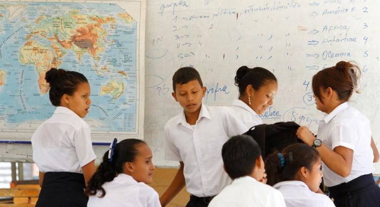Nicaragua, cooperación genuina, libros de texto